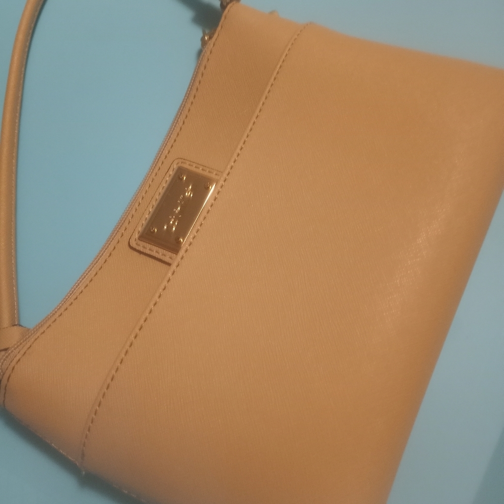 Purse - Picture 2 of 3